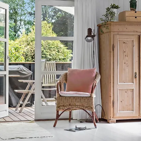 Cozy In With Wifi Jerup